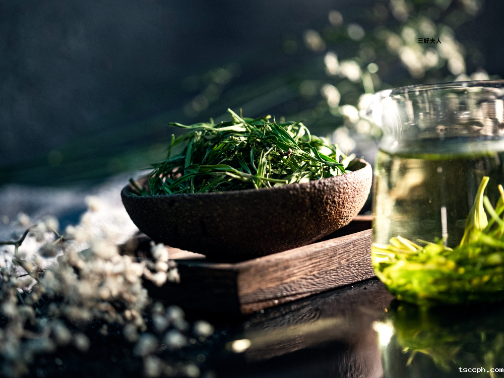 草本茶功效全解析，安神助眠又排毒，但这3类人慎饮！插图